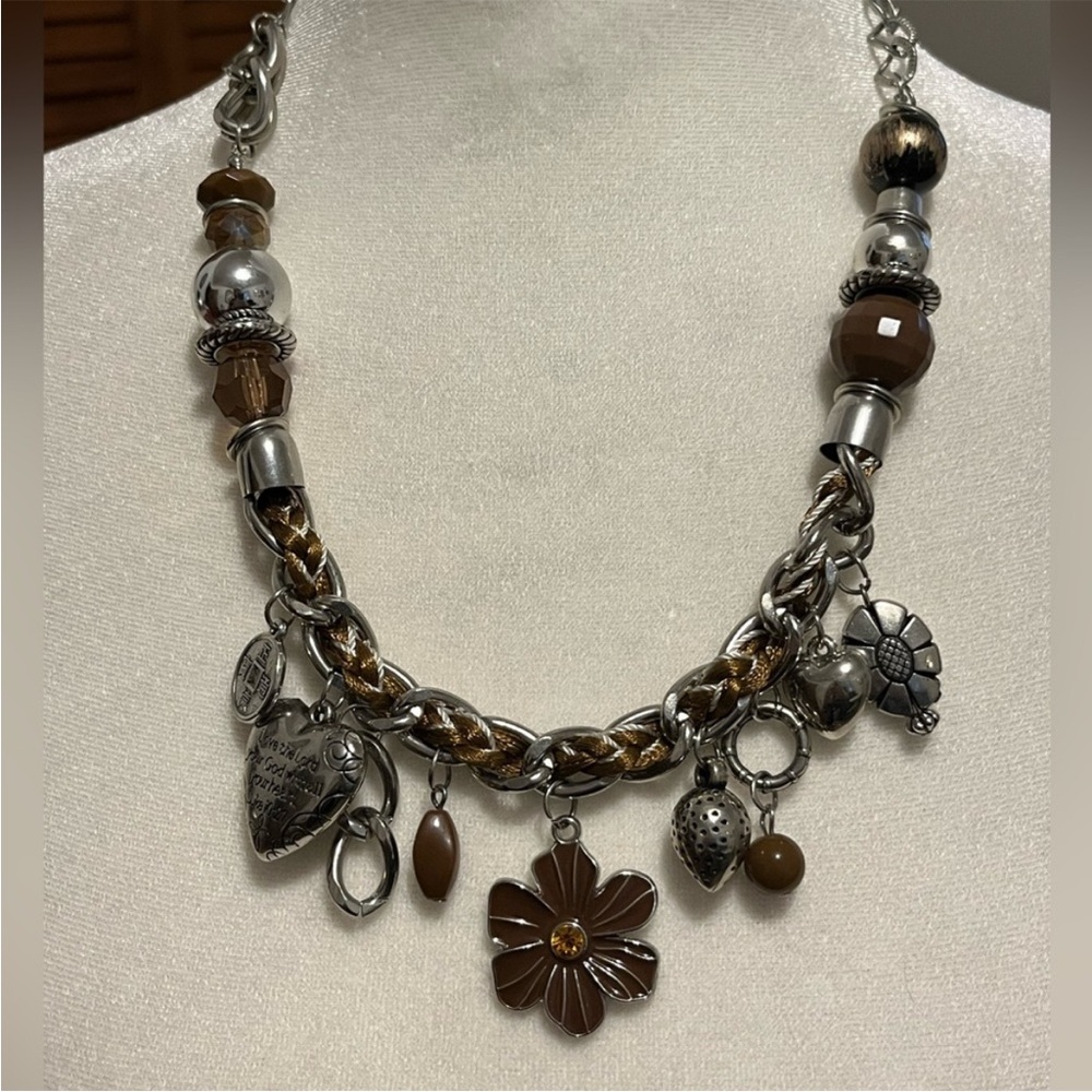 5 necklace Bundle - Picture 2 of 6